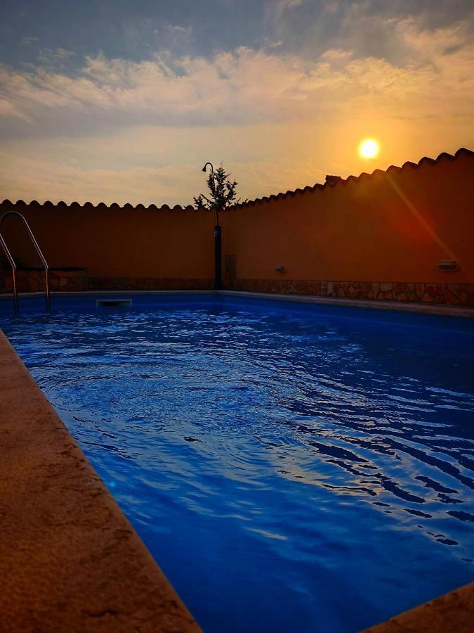 Holiday Home "Mala Kuca " With Heated Pool Pula Exteriér fotografie